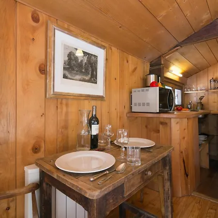 Sleeps 2 * Шамони
